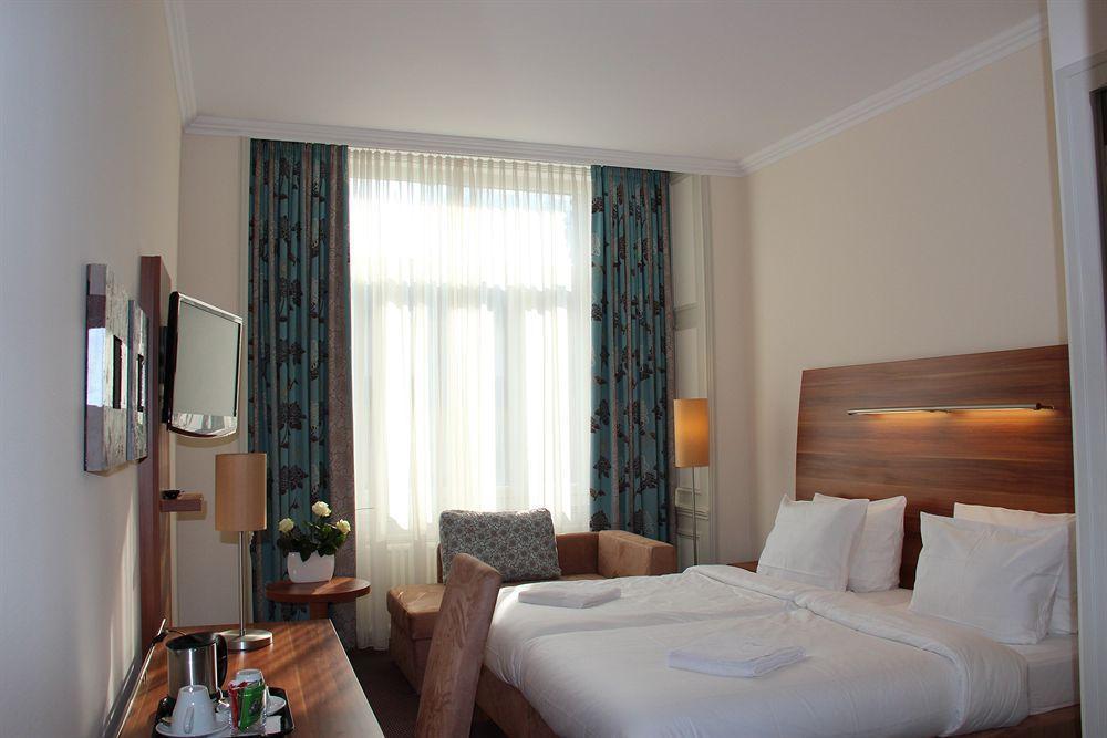 Albert Premier Hotel Bagnoles-de-l'Orne Bagian luar foto